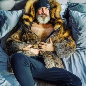 Meet your Posher, Grant